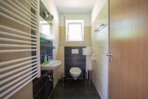 Gästebad mit Dusche